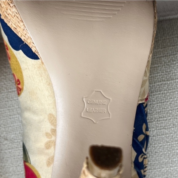 Steve Madden Richhi floral print peep-toe heels | Blue, Cream, Red | Size 8 - Picture 15 of 15